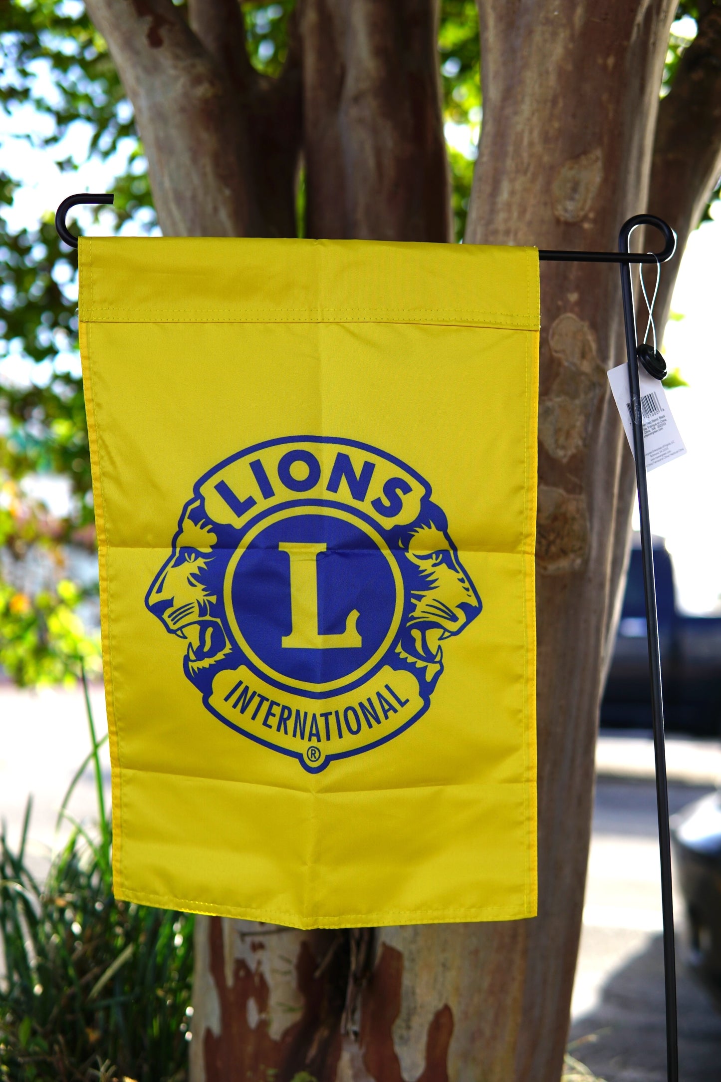 Lions Club 12" x 18" Double-Sided Garden Flag